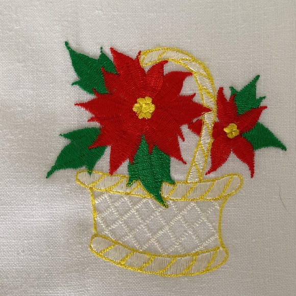 A pair of brand new tea towels! One white with red poinsettias, one red - Picture 5 of 7